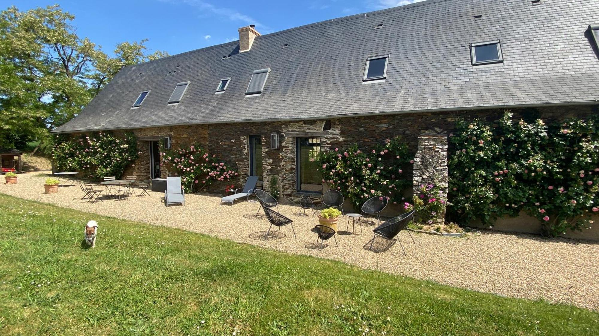 라젤르이본 La Mouliniere, Jolie Longere Du Xviie B&B 외부 사진