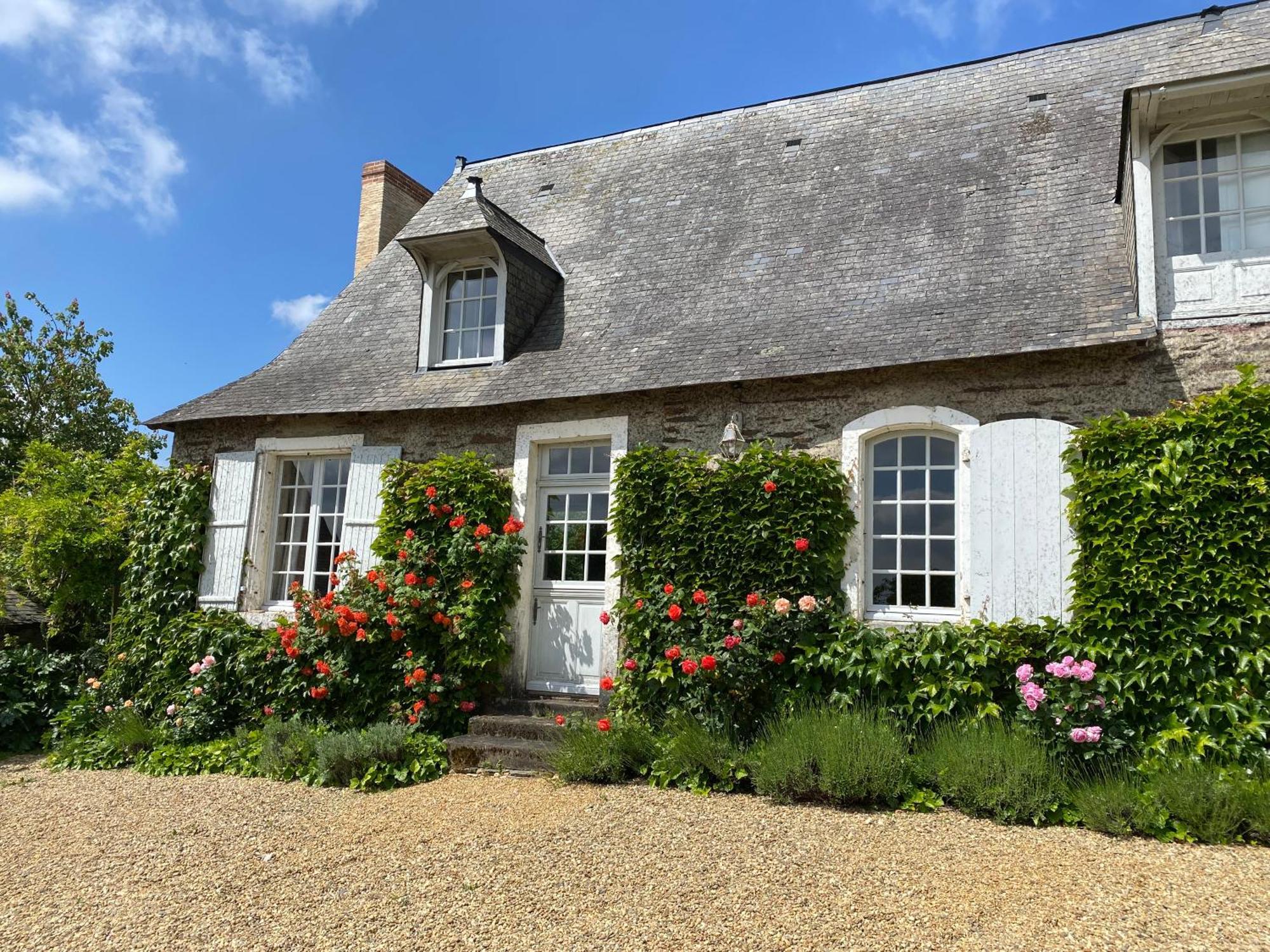 라젤르이본 La Mouliniere, Jolie Longere Du Xviie B&B 외부 사진